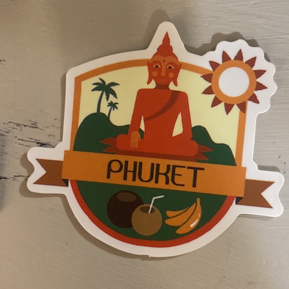 Vinyl stickers.  Waterproof💧💦.  New.  Set of 4.  Travel theme.  ✈️🌅🧳🚢 - Picture 5 of 5